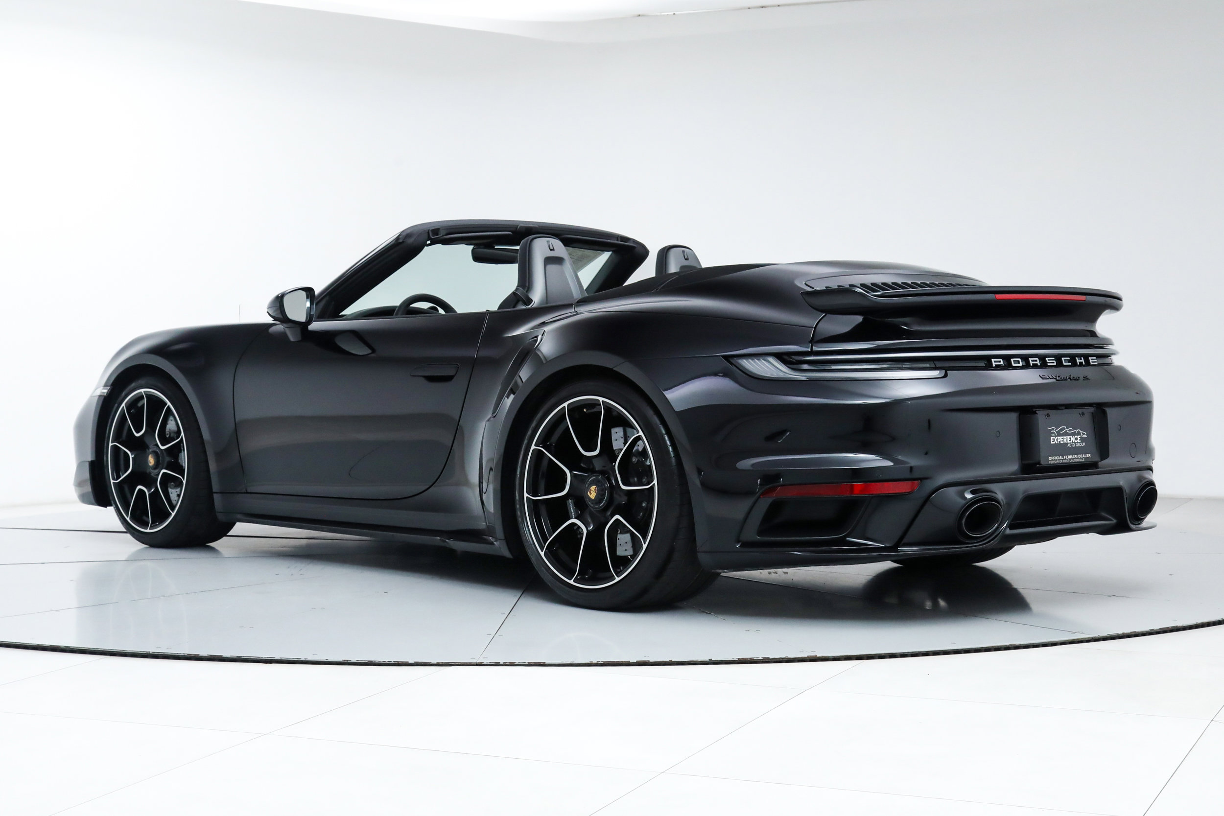 Used 2025 Porsche 911 Turbo S AWD/4WD image 4