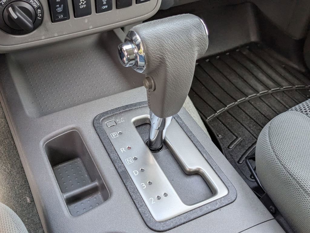 Used 2016 Nissan Frontier SV w/ SV Value Truck Package AWD/4WD image 22