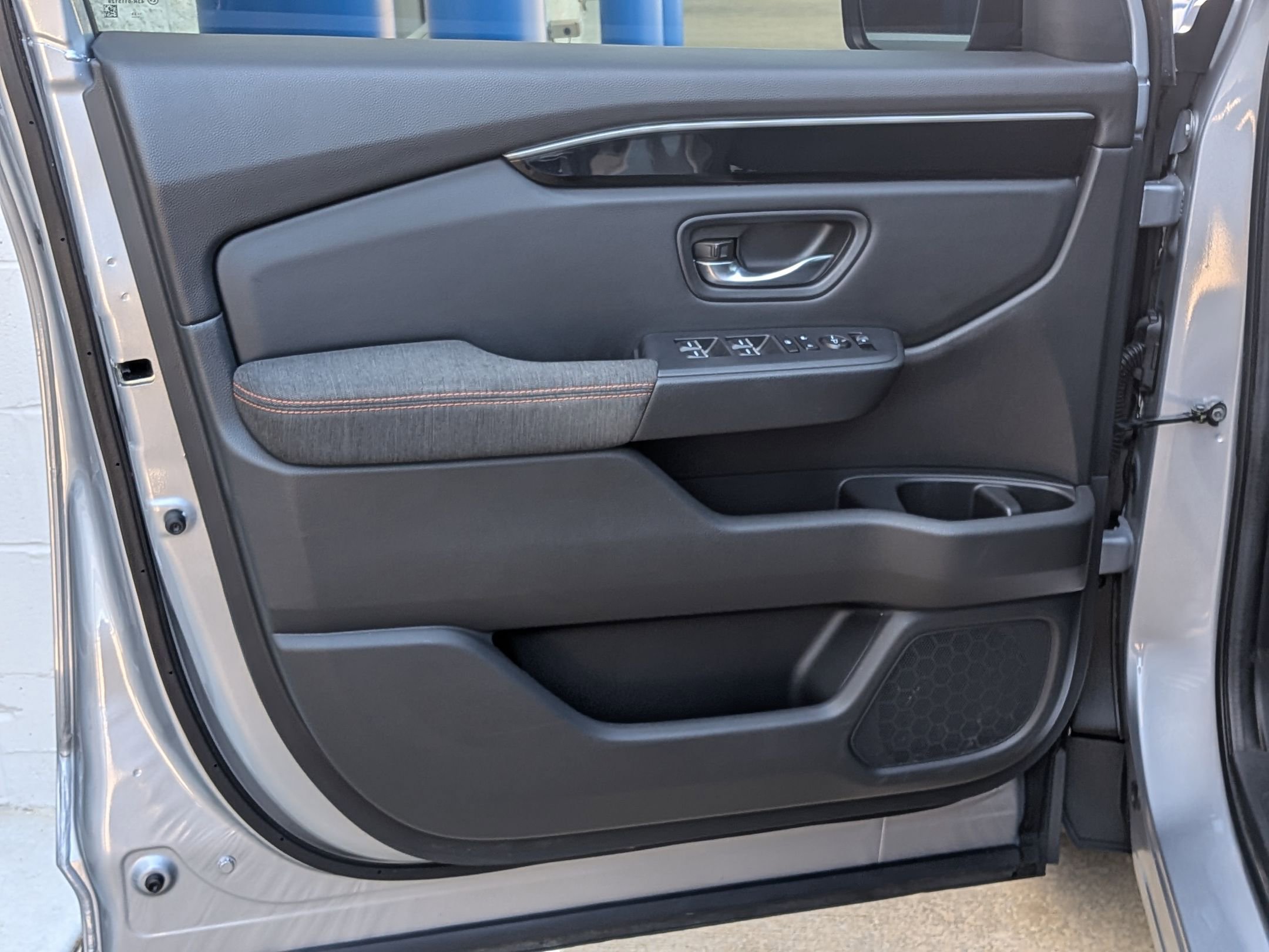 Certified 2023 Honda Pilot Sport image 12