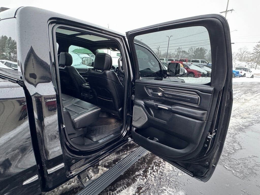 Used 2021 RAM 1500 Limited AWD/4WD image 36