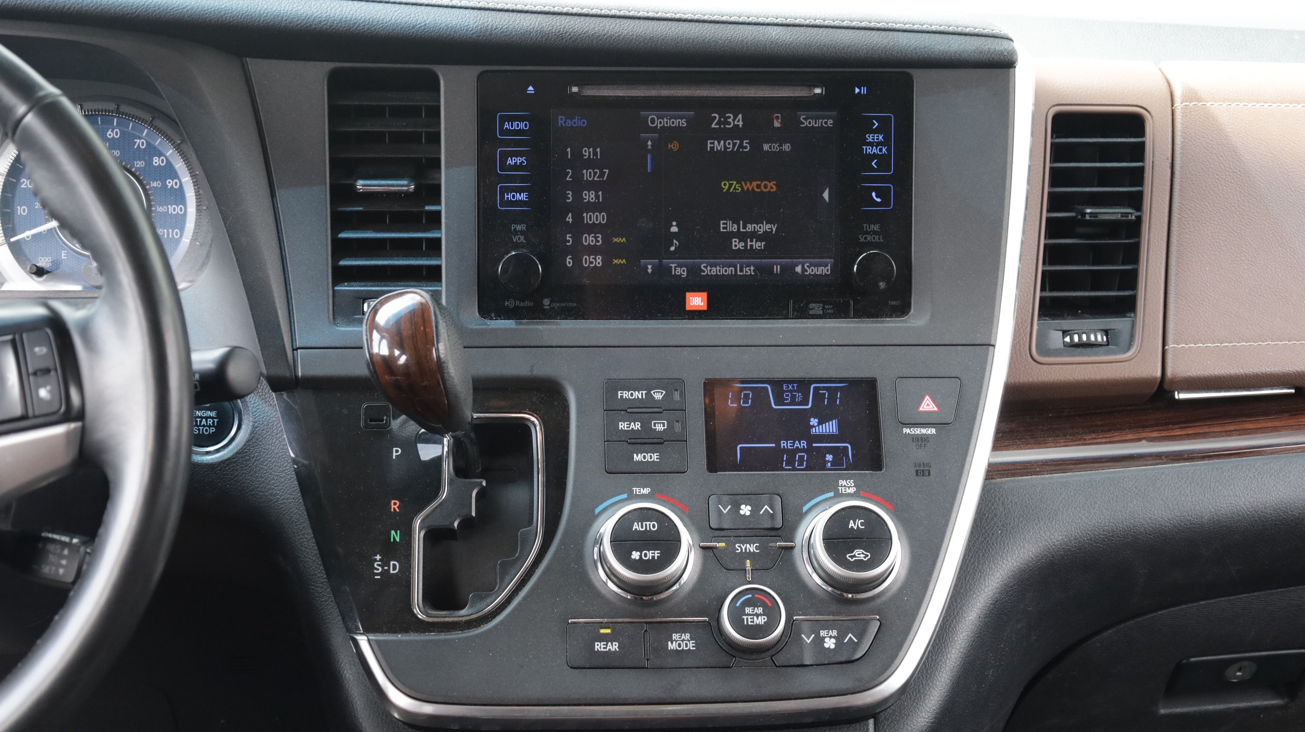 Used 2015 Toyota Sienna Limited Premium AWD/4WD image 7