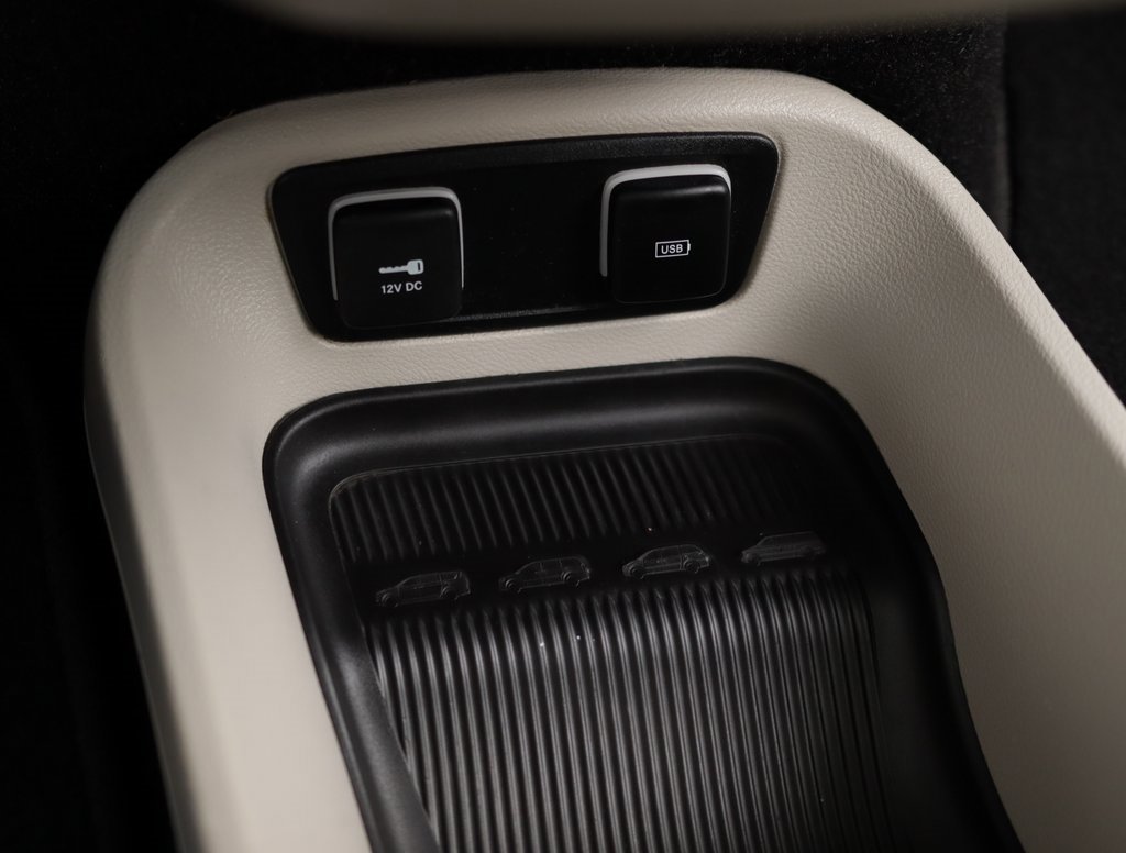 Used 2018 Chrysler Pacifica Limited w/ Advanced Safetytec Group image 20