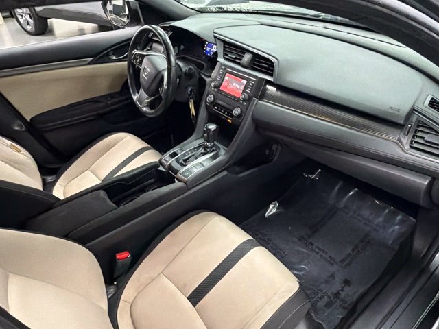 Used 2018 Honda Civic Sport image 10
