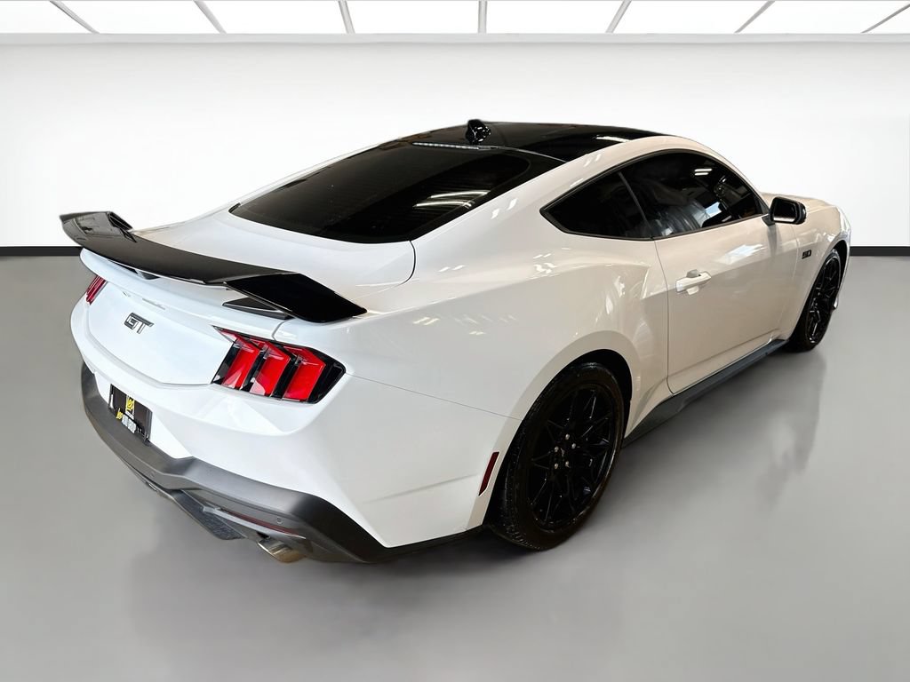 Used 2024 Ford Mustang GT Premium w/ GT Performance Package RWD image 5