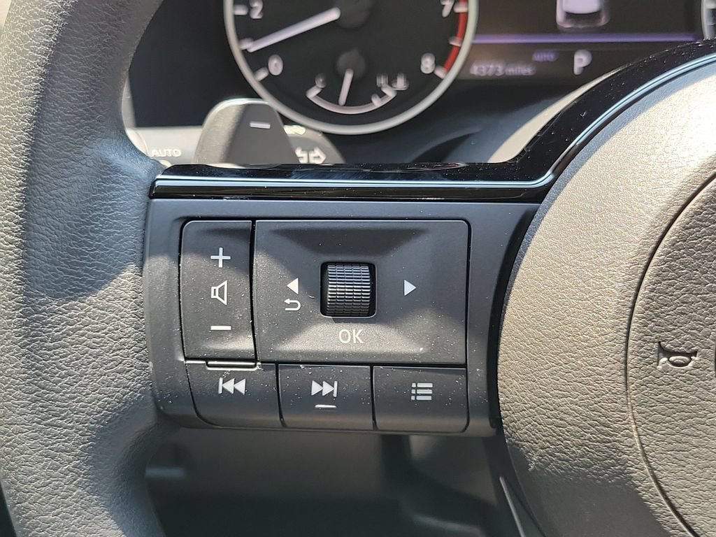 Used 2023 Nissan Rogue SV AWD/4WD image 22