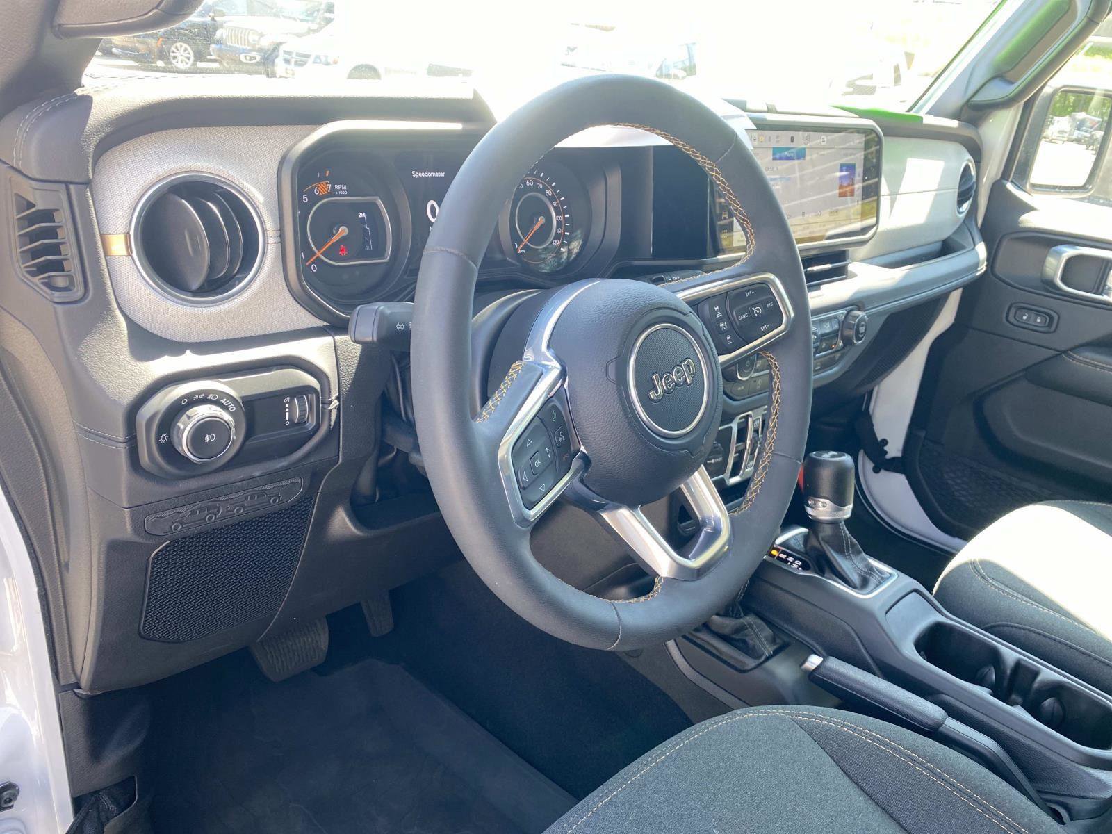 Used 2024 Jeep Wrangler Unlimited Sahara w/ Dual Top Group AWD/4WD image 24