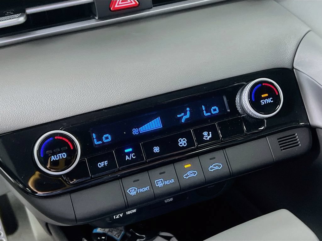 New 2026 Hyundai Elantra Sport FWD image 13