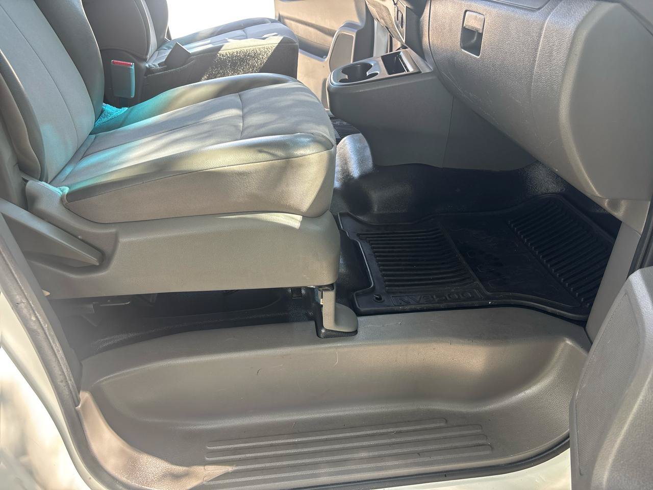 Used 2013 Nissan NV 3500 S w/ PWR Basic Pkg RWD image 15