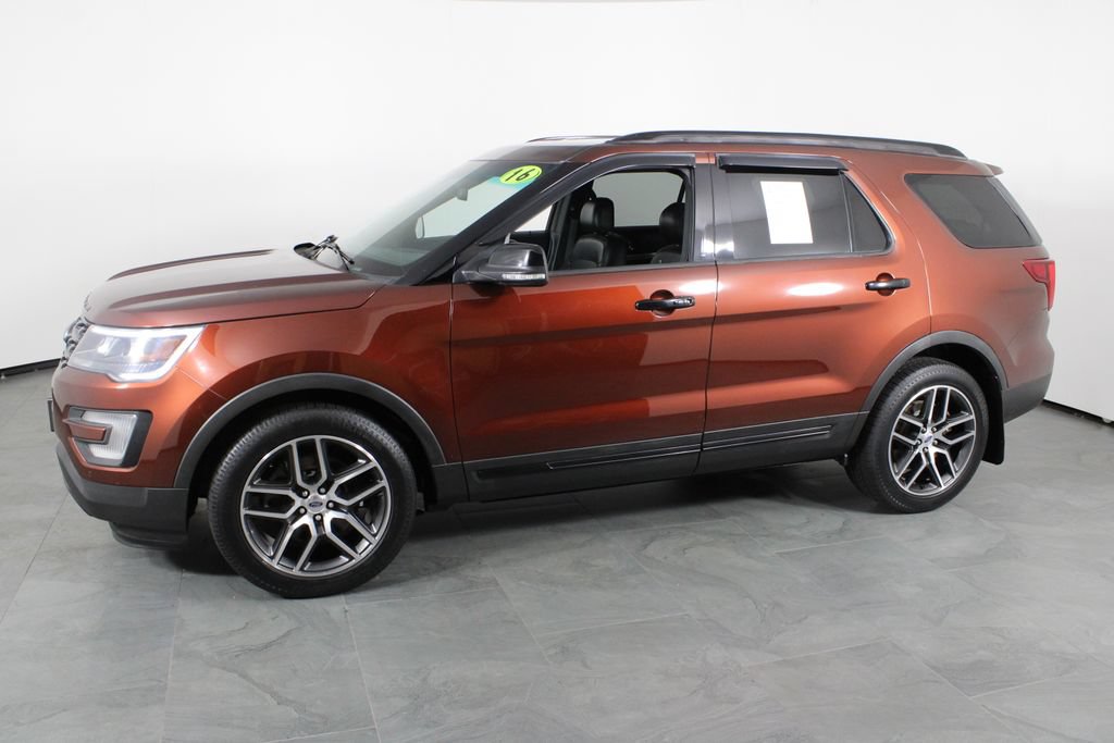 Used 2016 Ford Explorer Sport w/ Equipment Group 401A AWD/4WD image 12