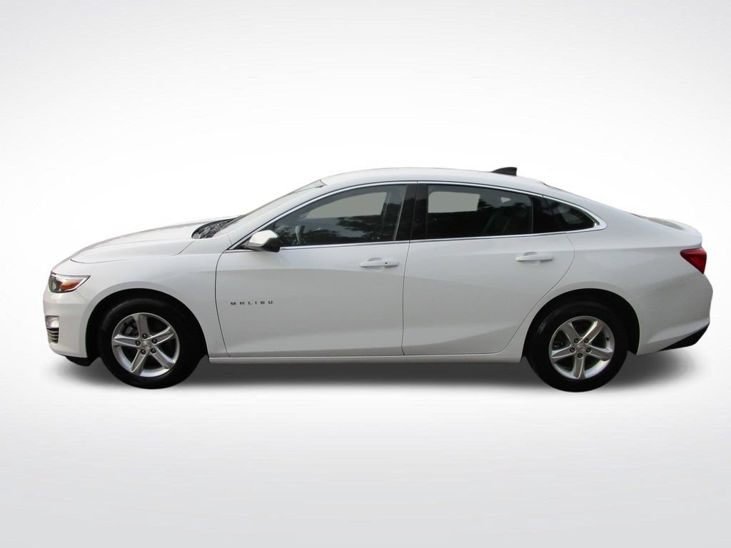 Used 2024 Chevrolet Malibu LS FWD image 3
