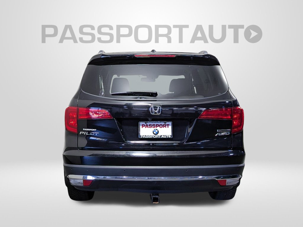 Used 2017 Honda Pilot Touring image 3