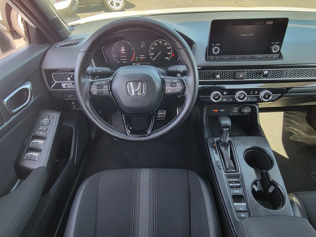 Used 2023 Honda Civic Sport image 4