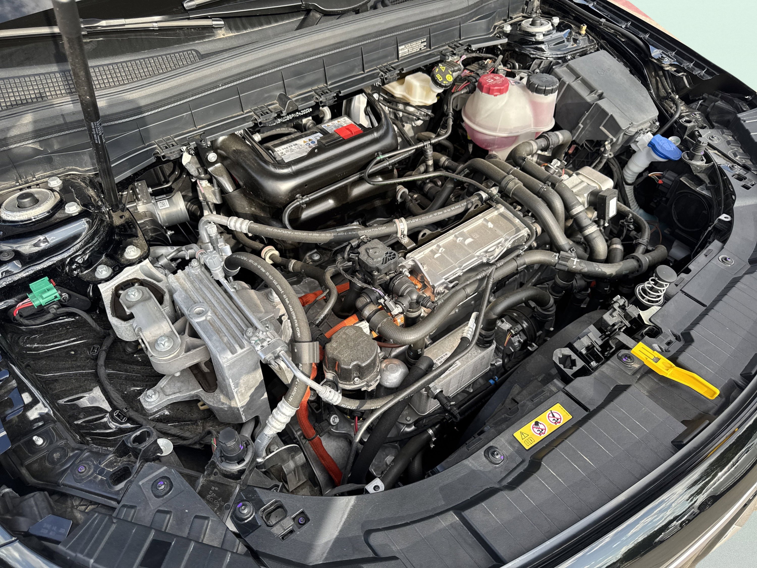 Used 2023 Mercedes-Benz EQB 350 4MATIC SUV w/ Exclusive Package image 12