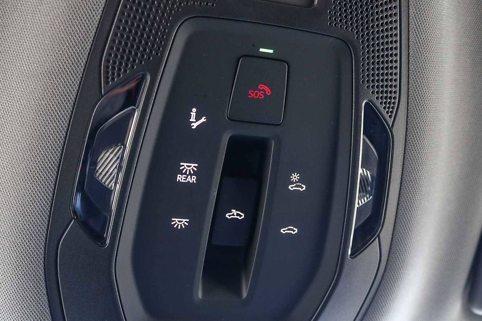 Used 2025 Audi Q6 e-tron Premium w/ Convenience Package image 37