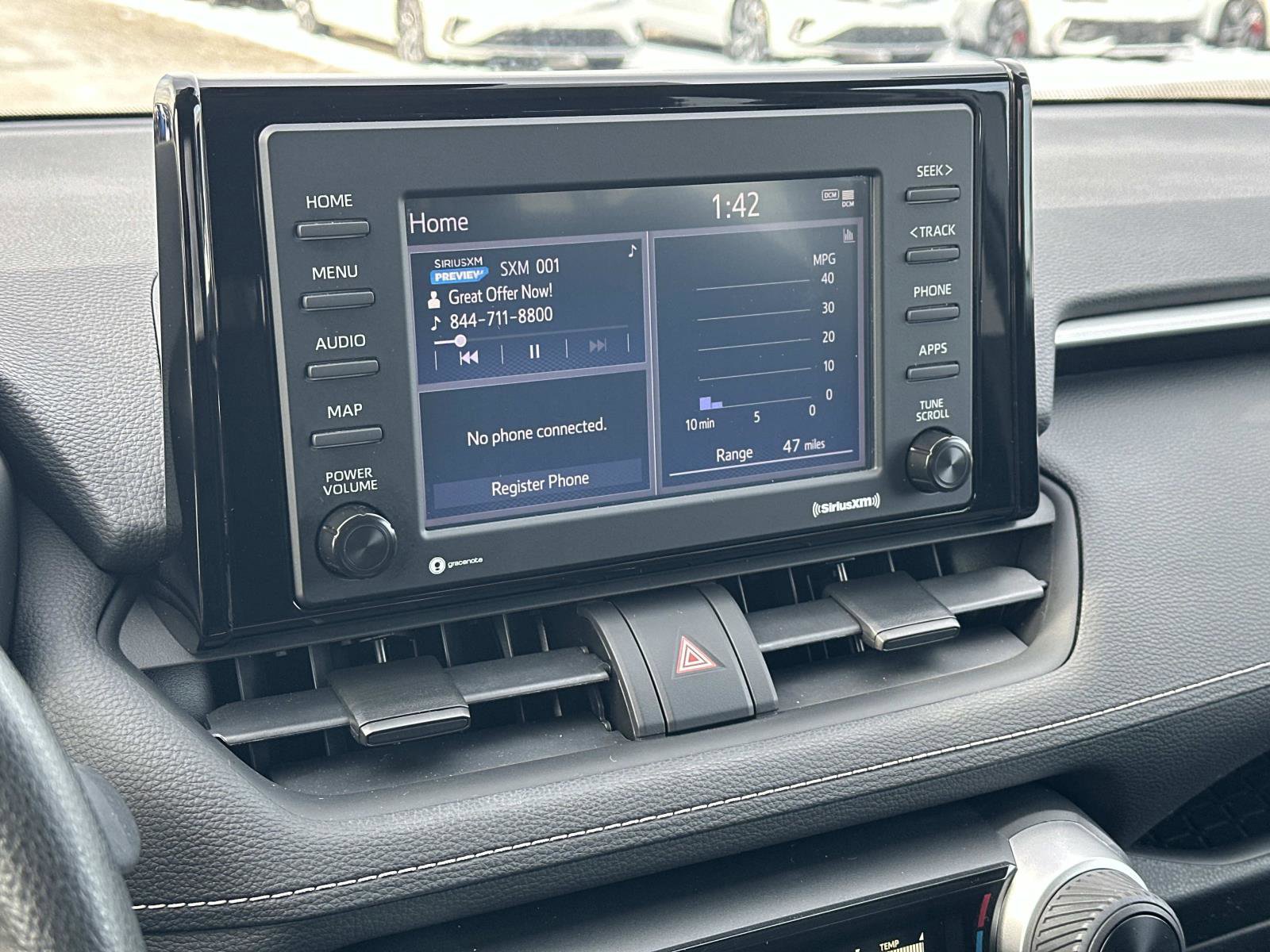 Used 2020 Toyota RAV4 LE image 29