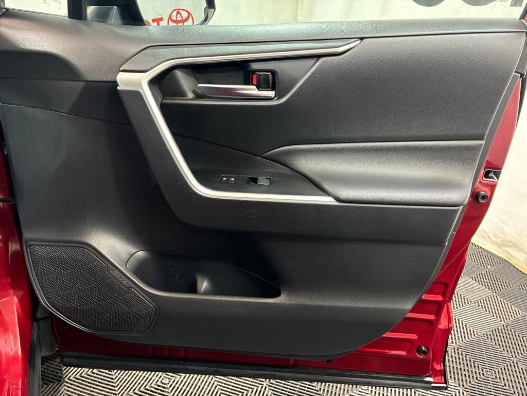 Used 2021 Toyota RAV4 XLE Premium AWD/4WD image 11