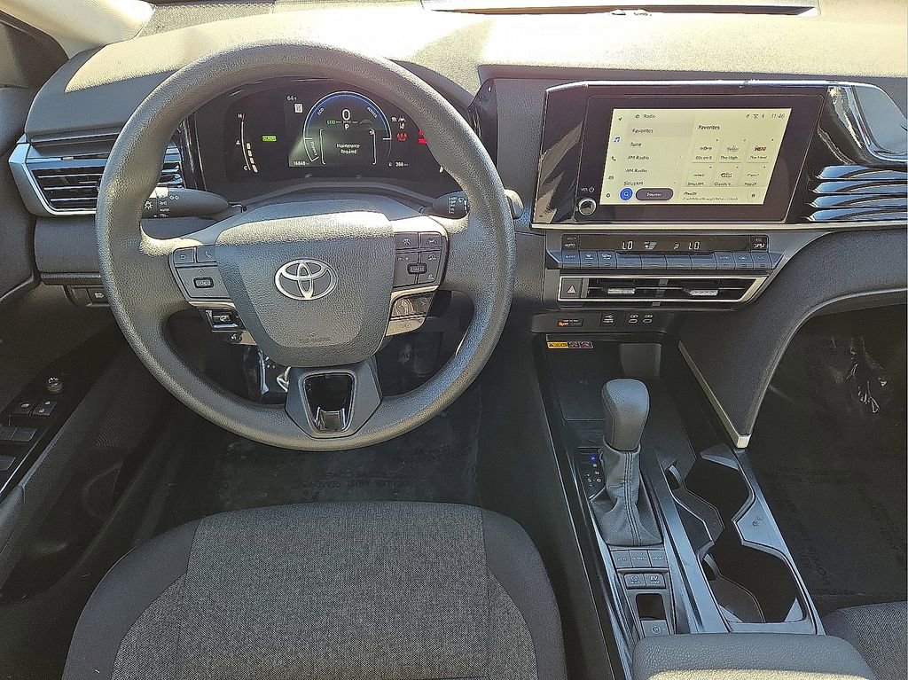 Used 2025 Toyota Camry LE image 19