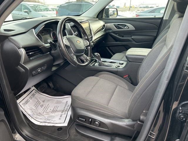 Used 2020 Chevrolet Traverse LT image 11