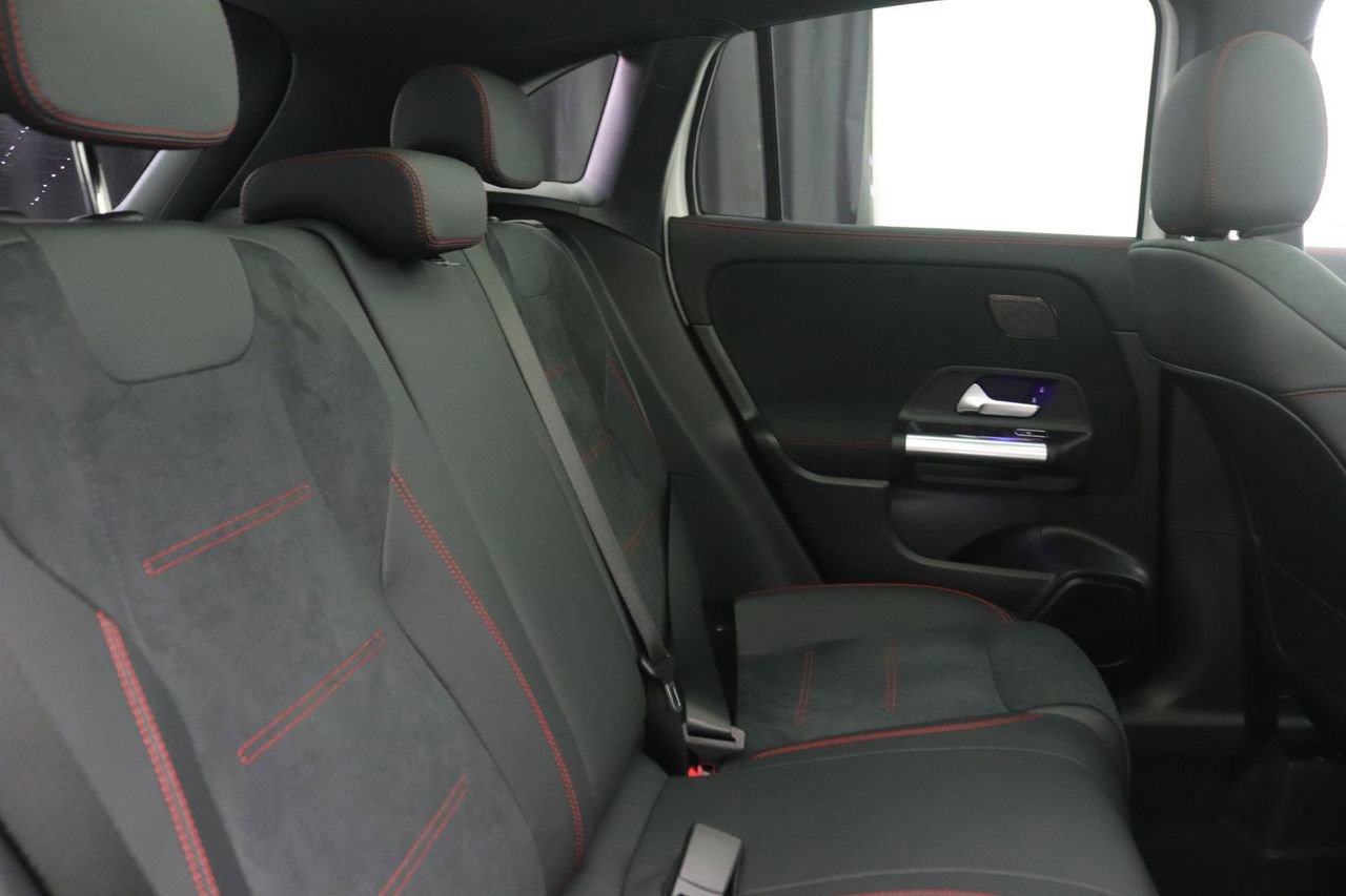 New 2026 Mercedes-Benz GLA 250 GLA 250 image 10