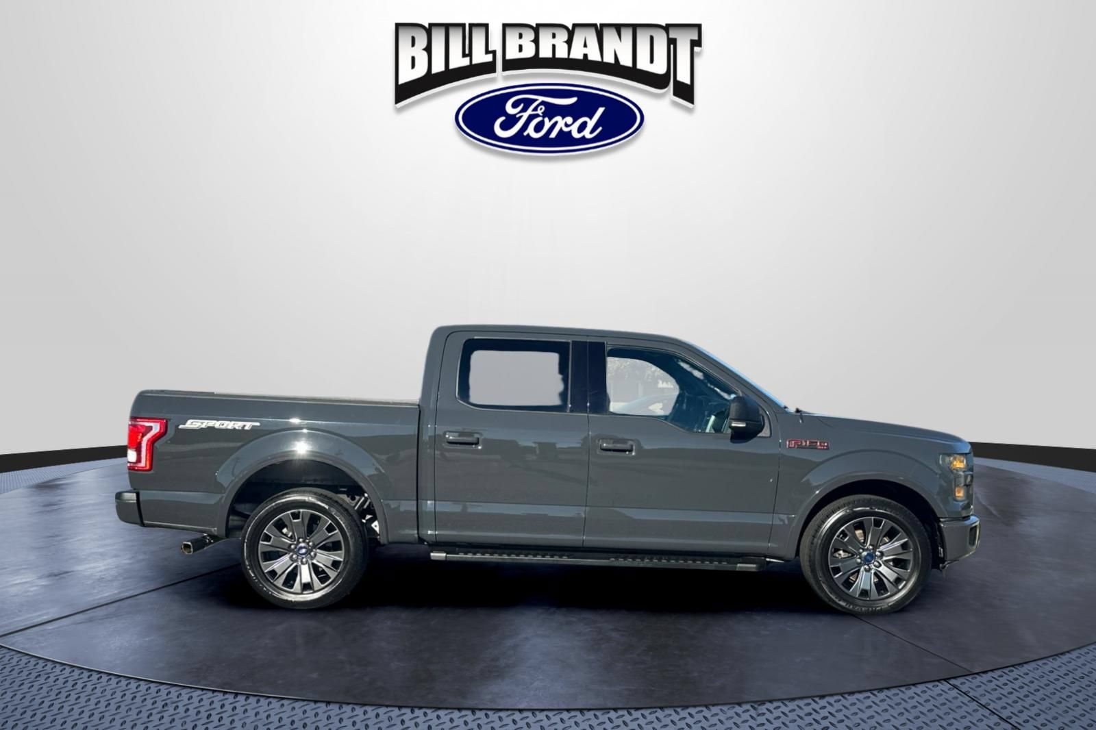 Used 2016 Ford F150 XLT w/ Equipment Group 302A Luxury RWD image 2