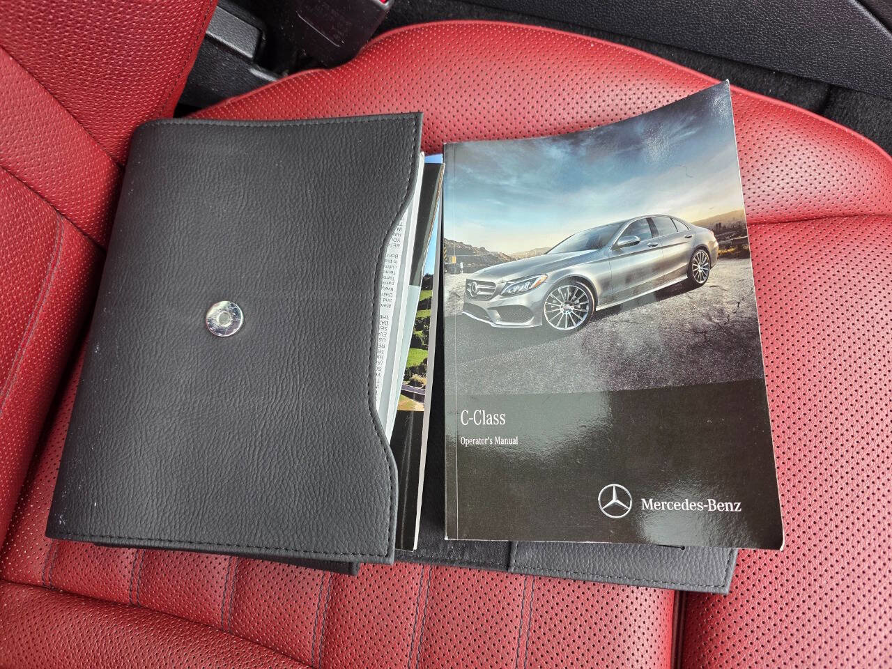 Used 2015 Mercedes-Benz C 300 4MATIC Sedan image 39