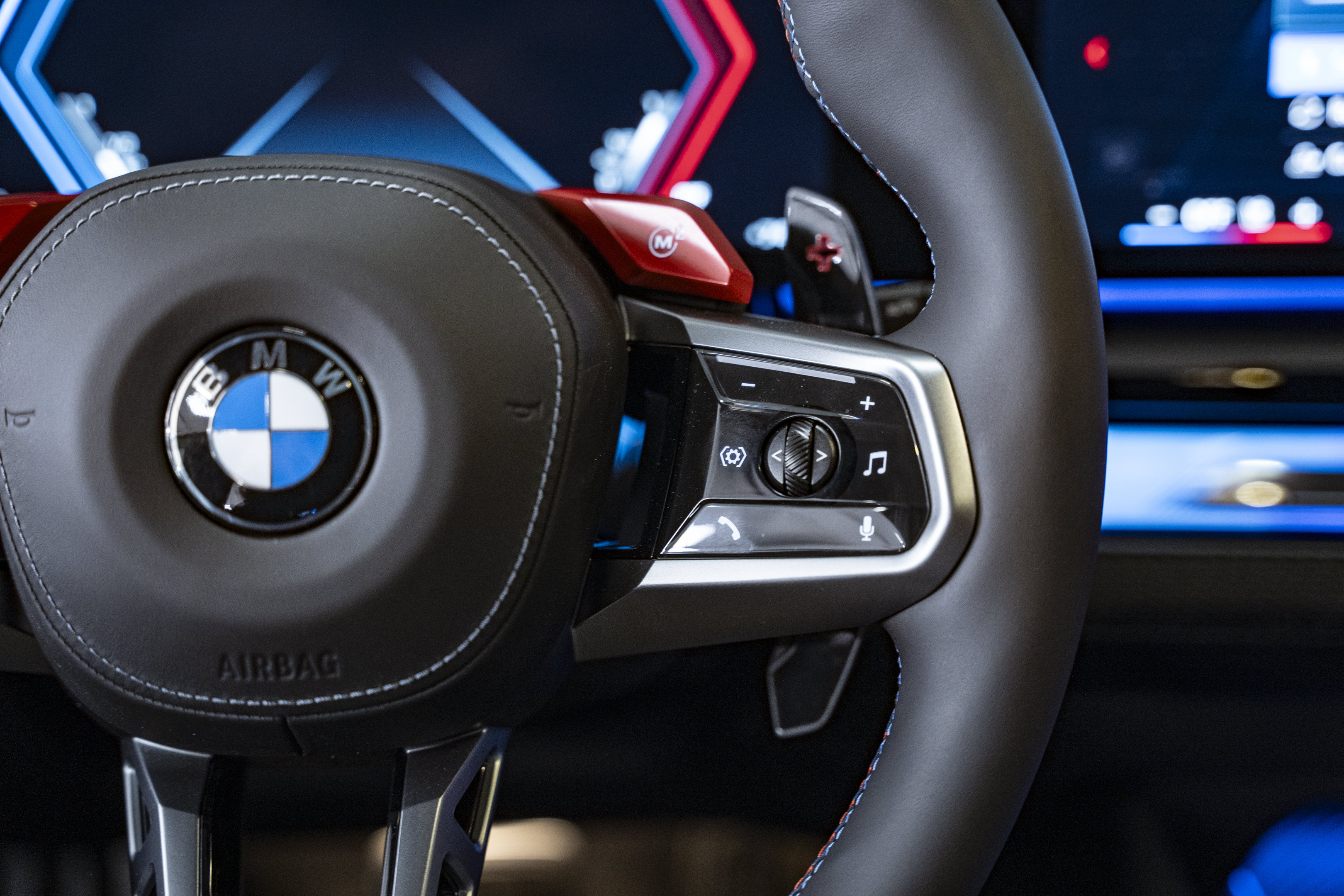 Used 2026 BMW M5 Touring w/ Executive Package AWD/4WD image 37