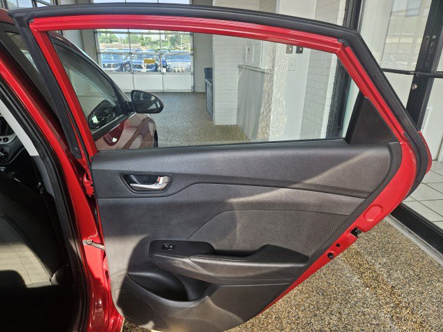 Used 2020 Hyundai Accent SE FWD image 14