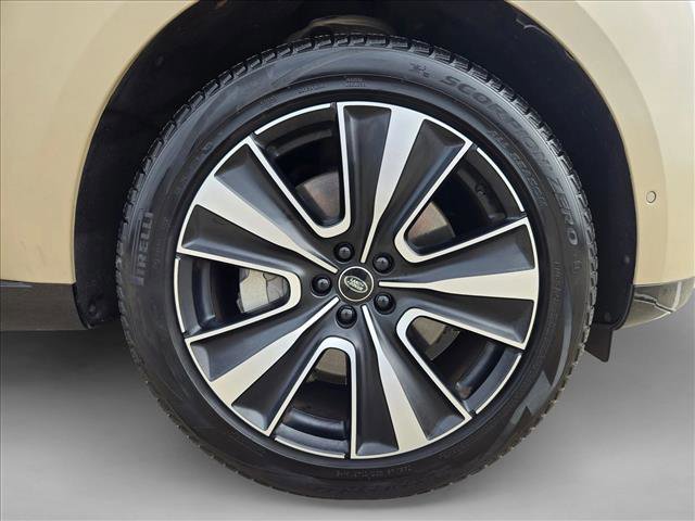 Certified 2023 Land Rover Range Rover Long Wheelbase SE image 27