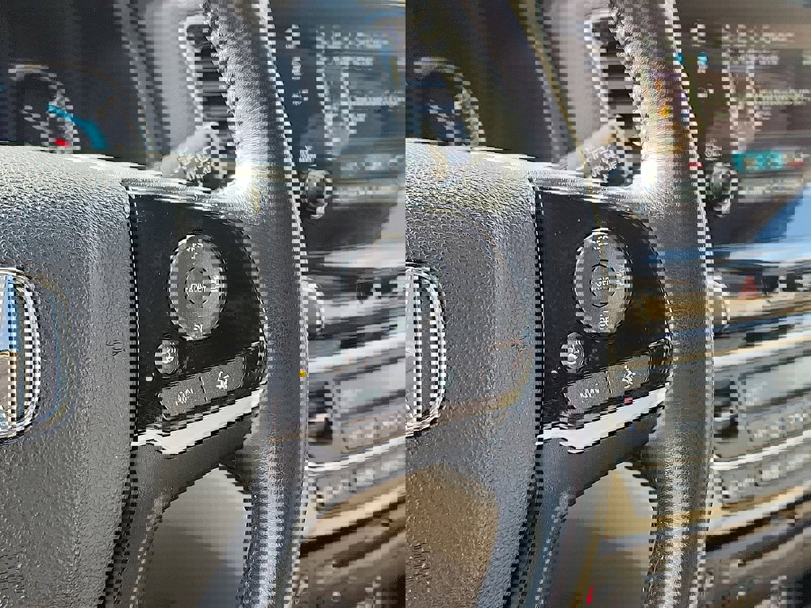 Used 2019 Honda Pilot Elite image 18