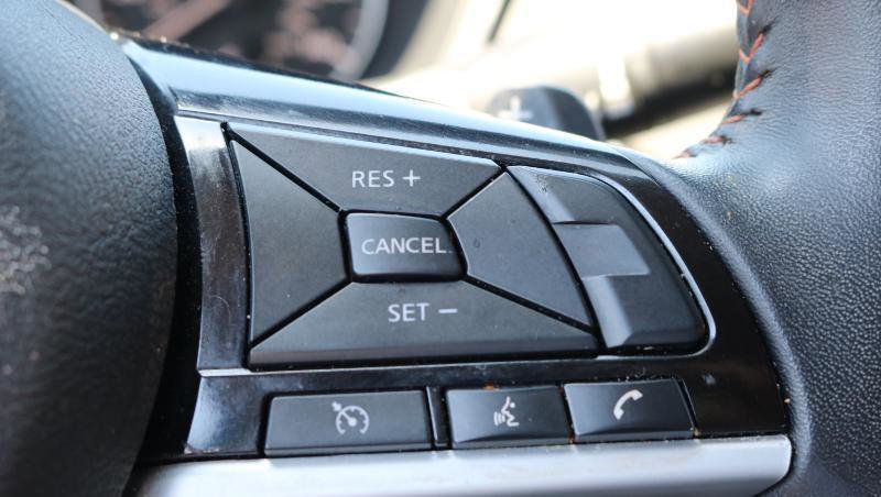 Used 2021 Nissan Altima 2.5 SR FWD image 11