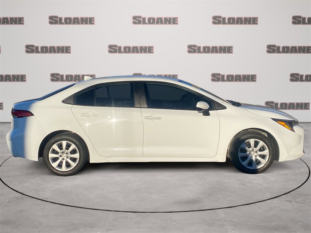 Used 2022 Toyota Corolla LE image 6