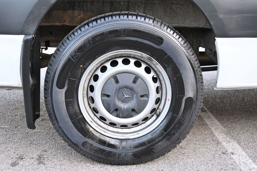 Used 2025 Mercedes-Benz Sprinter 2500 image 7