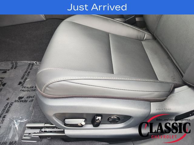 Used 2025 Lexus ES 350 w/ Premium Package FWD image 32