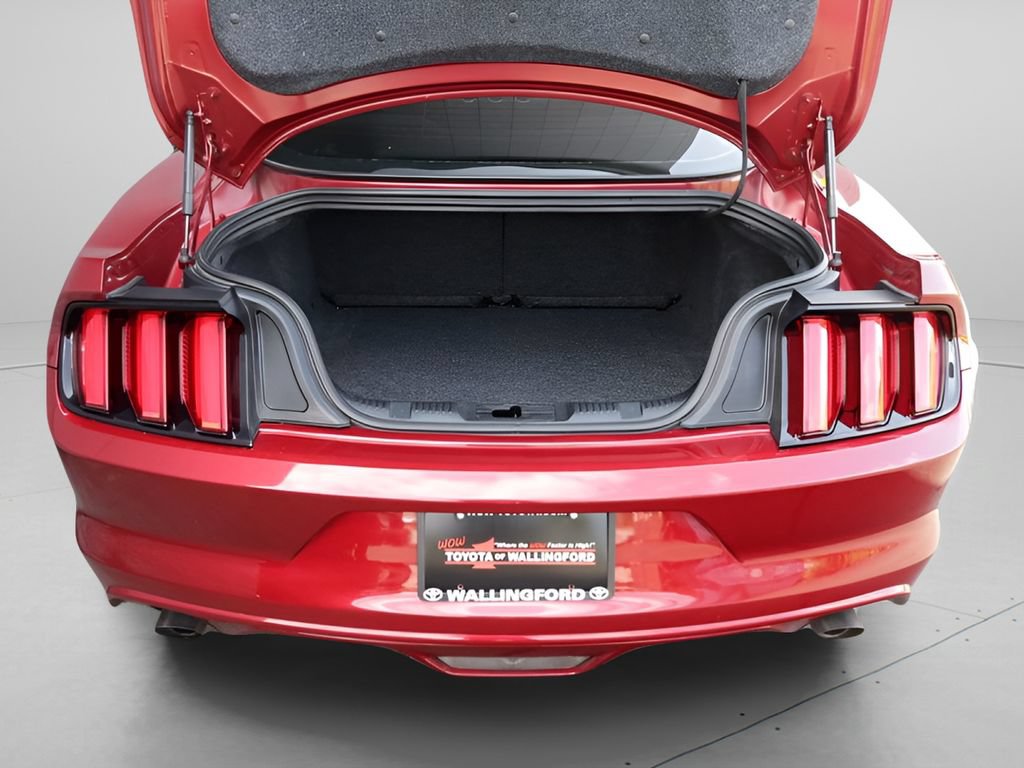 Used 2015 Ford Mustang Coupe RWD image 11