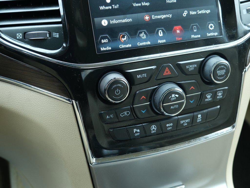 Used 2021 Jeep Grand Cherokee Overland image 23