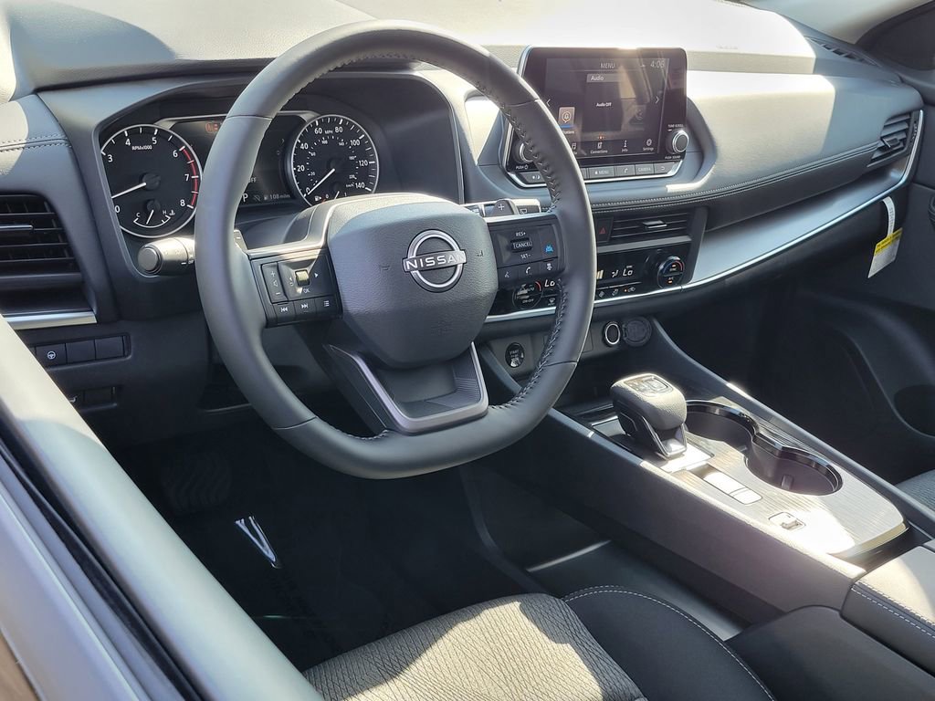 New 2026 Nissan Rogue SV image 4