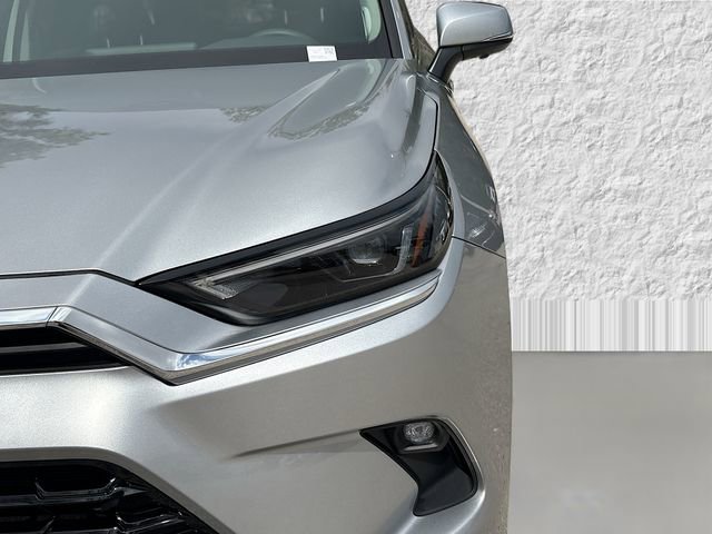 Used 2024 Toyota Grand Highlander Limited image 9