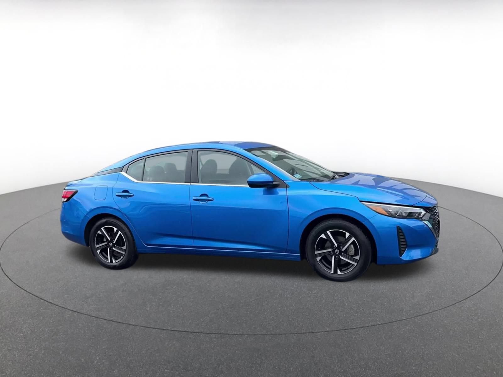 Used 2025 Nissan Sentra SV FWD video 2