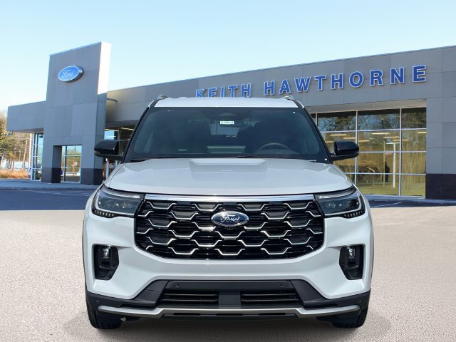 New 2026 Ford Explorer Platinum RWD image 2