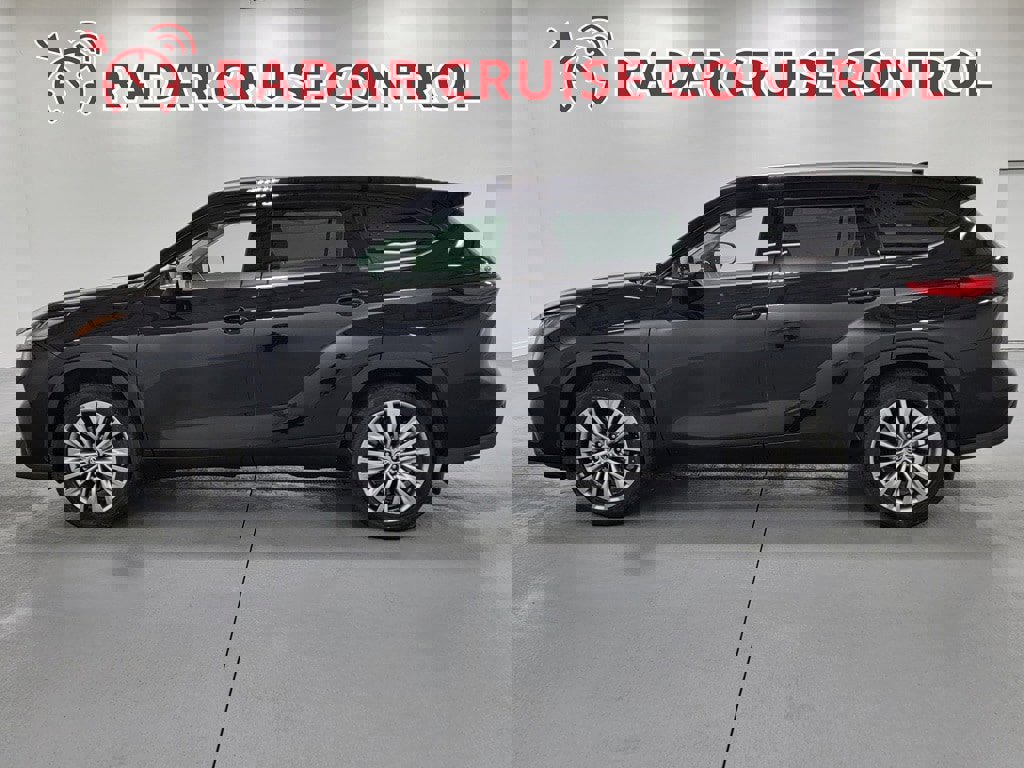 Used 2022 Toyota Highlander Platinum image 5