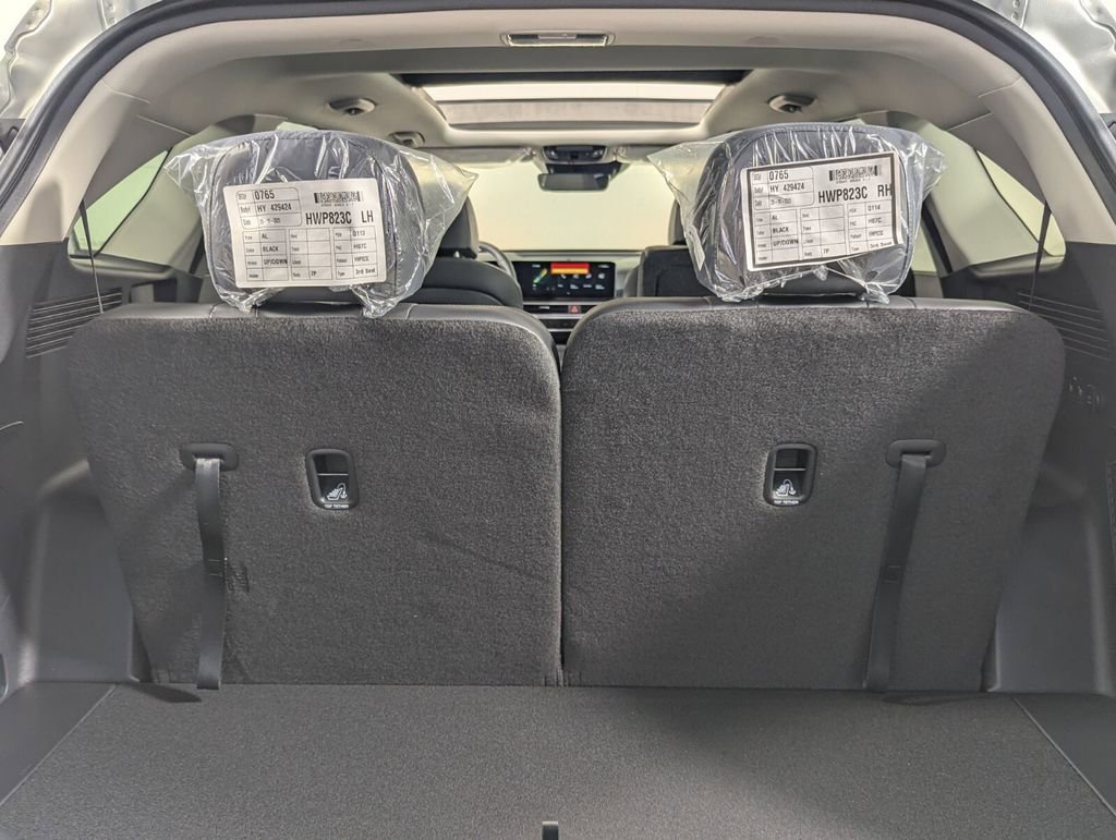New 2026 Kia Sorento S w/ S Panoramic Sunroof Package FWD image 24