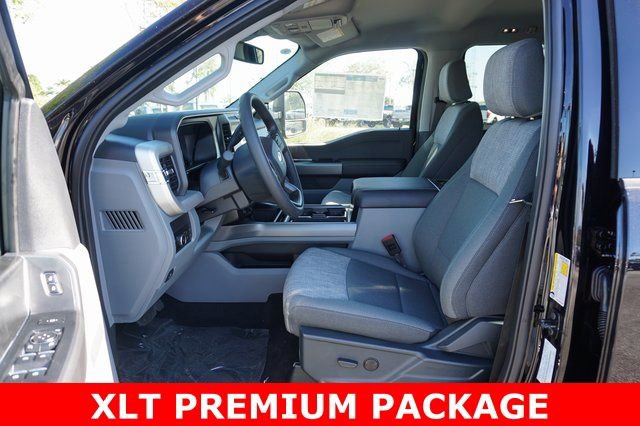 New 2026 Ford F350 XLT w/ XLT Premium Package AWD/4WD image 6