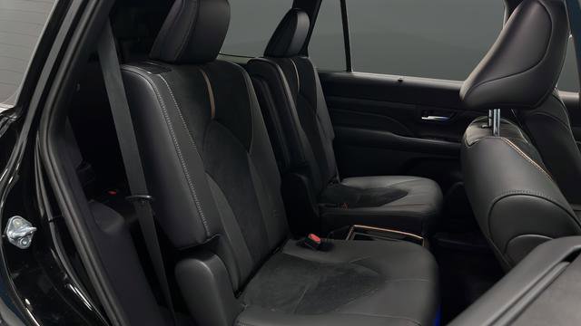 Used 2024 Toyota Grand Highlander AWD Hybrid image 26