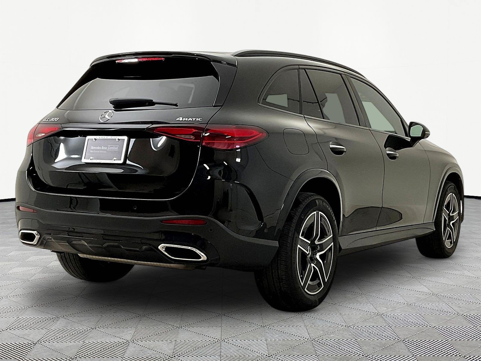 Used 2023 Mercedes-Benz GLC 300 4MATIC image 6