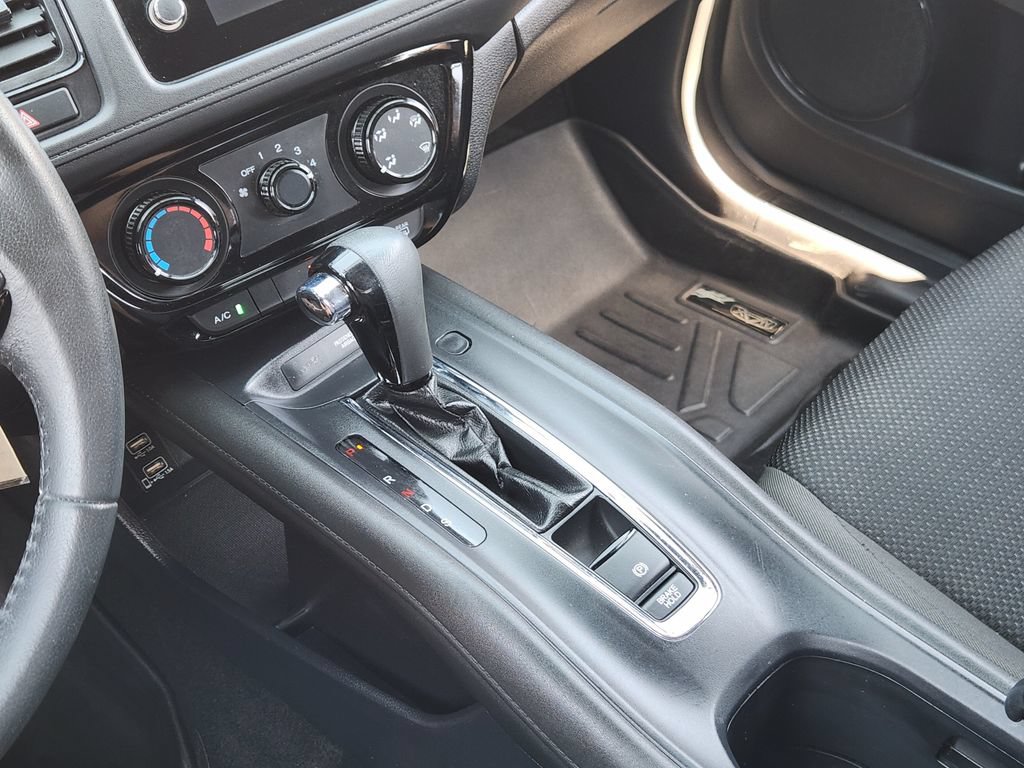 Used 2020 Honda HR-V Sport image 18