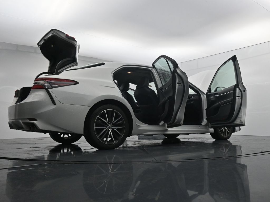 Used 2023 Toyota Camry SE FWD image 47