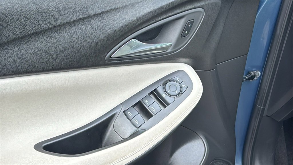 Used 2024 Buick Encore GX Preferred image 13