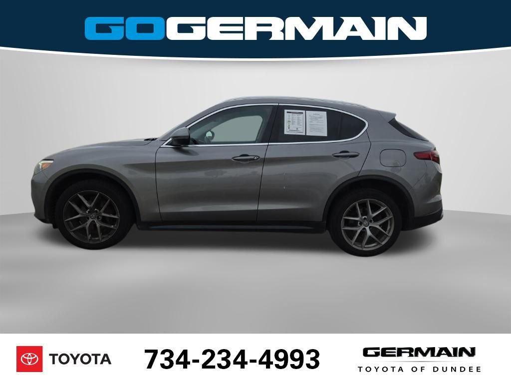 Used 2018 Alfa Romeo Stelvio Ti AWD/4WD image 11