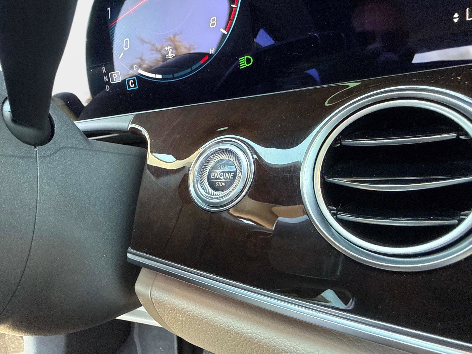 Used 2022 Mercedes-Benz E 350 Sedan image 32