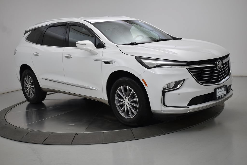 Used 2022 Buick Enclave Essence FWD image 11